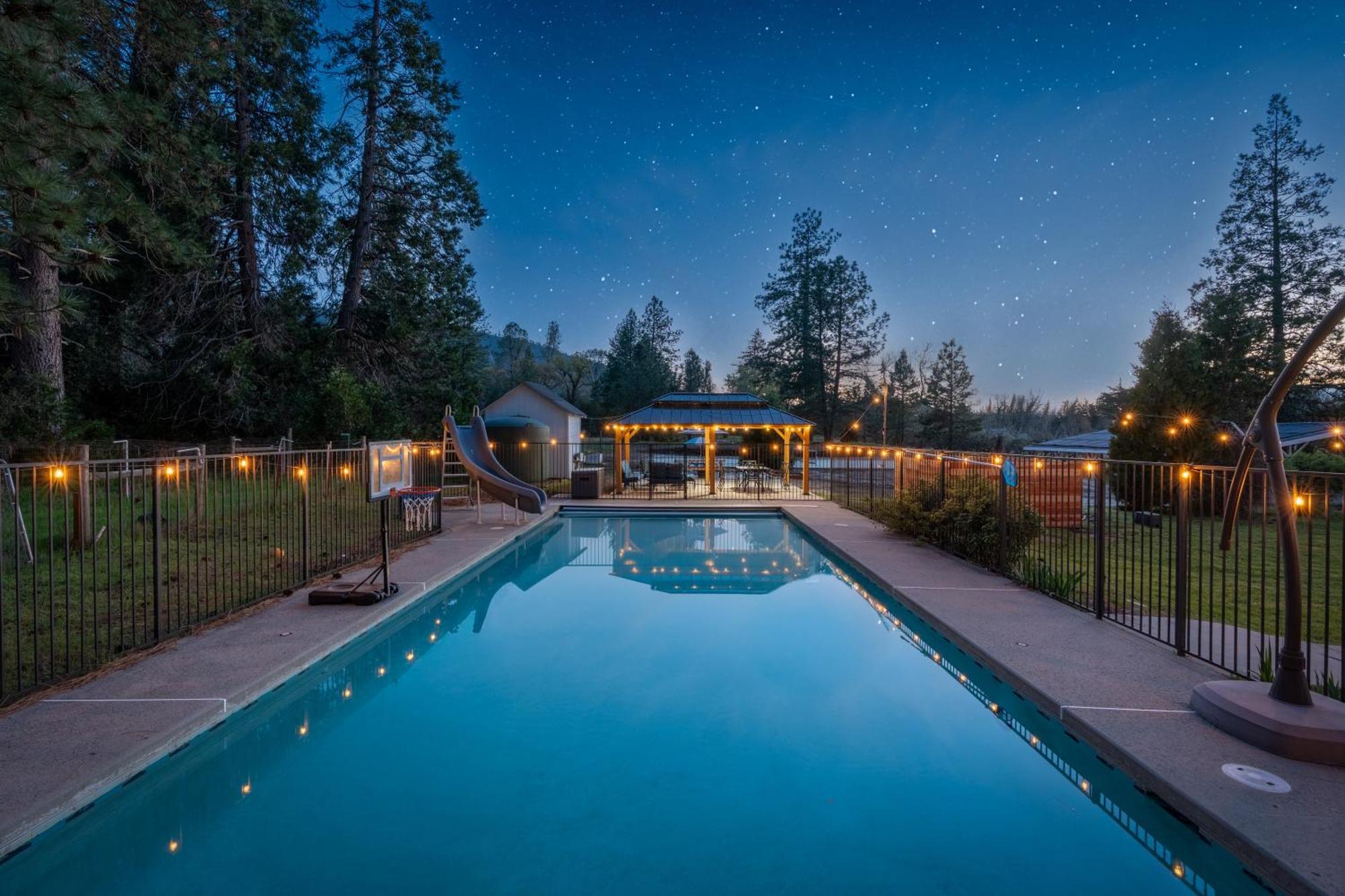 Pool-Gameroom-Hometheater-Bar-Playstructure-Firepit Oakhurst Dış mekan fotoğraf