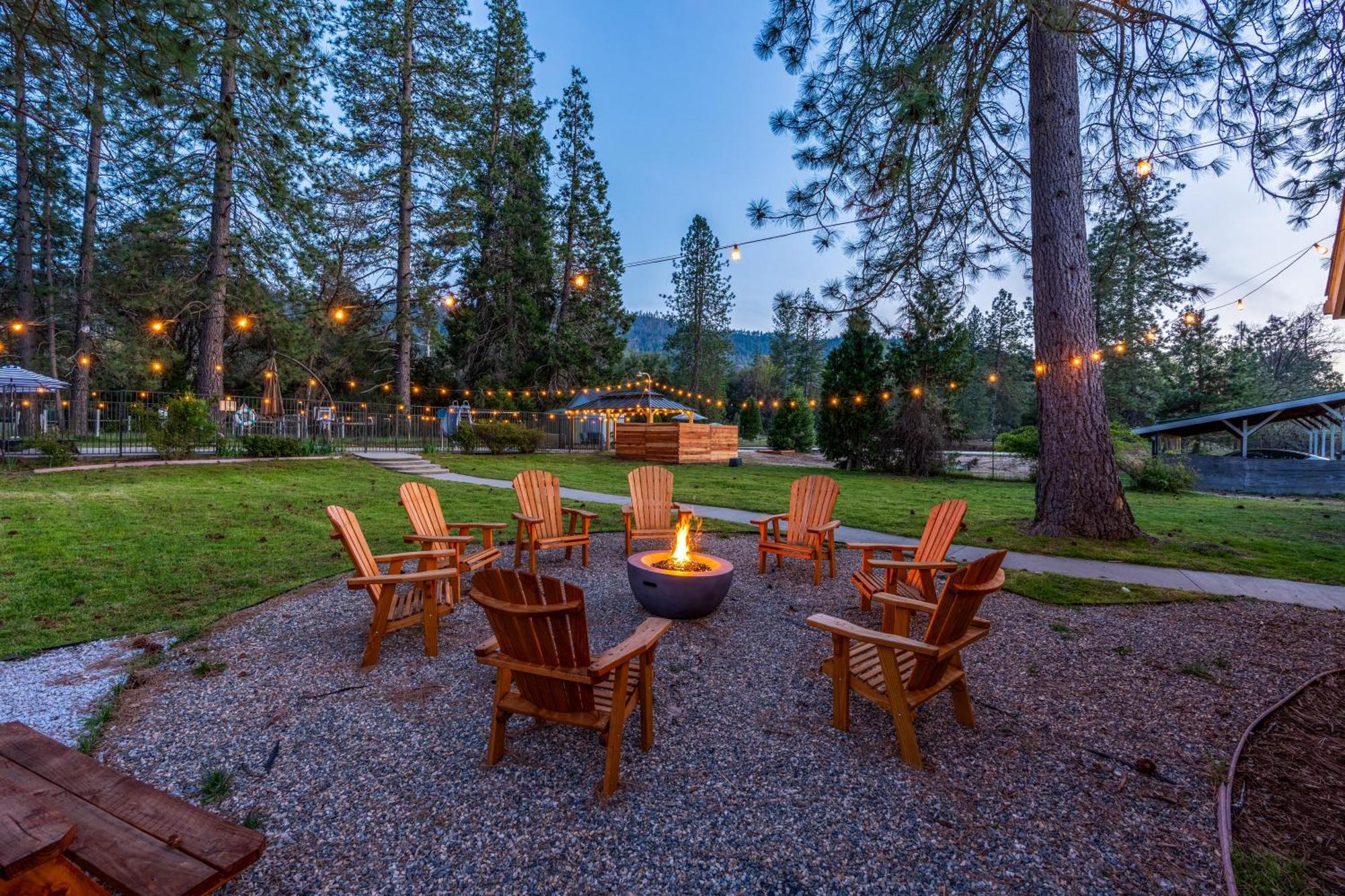 Pool-Gameroom-Hometheater-Bar-Playstructure-Firepit Oakhurst Dış mekan fotoğraf